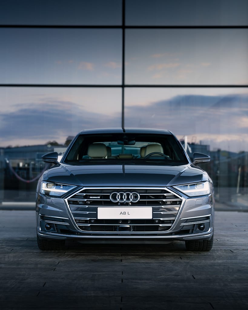 Audi-A8-Skuespilhuset-front